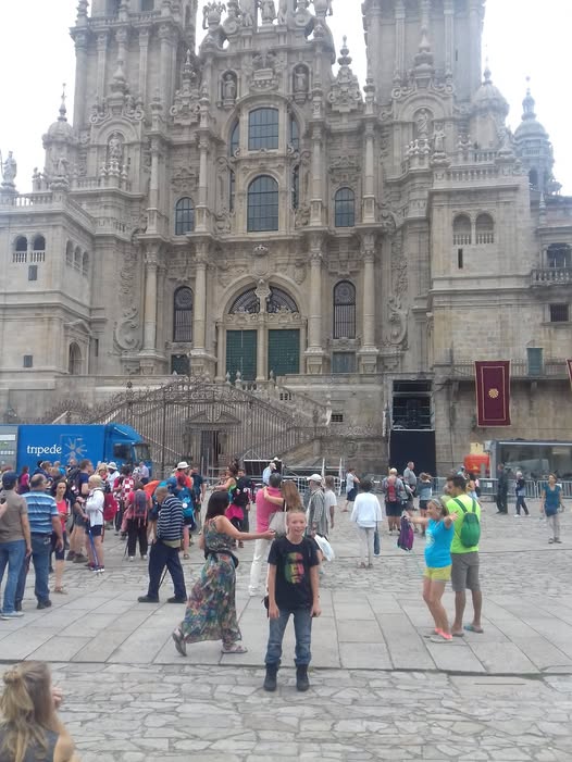 Mon fils Noa; à St Jacques de Compostelle